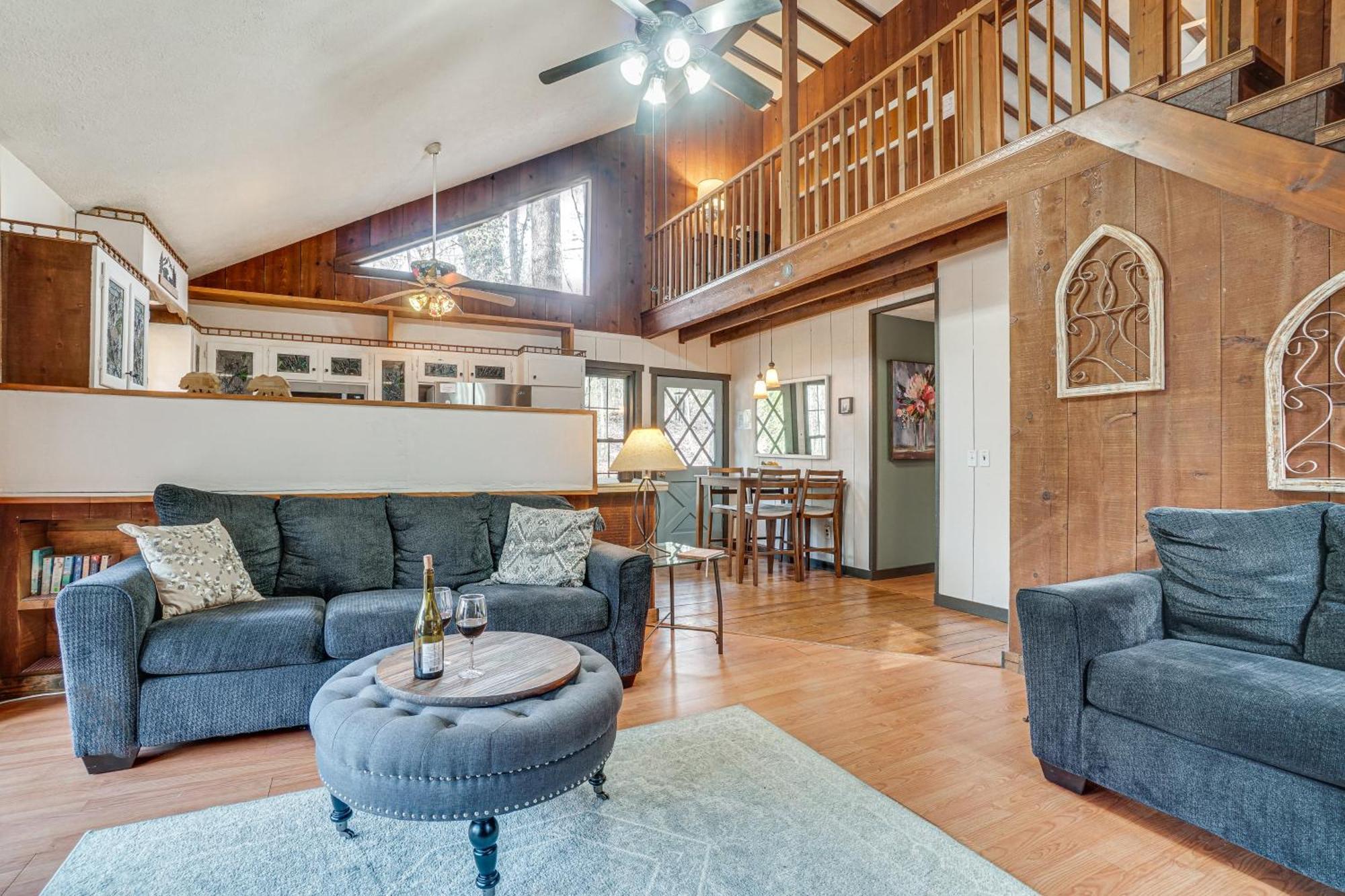 Charming Cabin With Fire Pit And Decks About 7 Mi To Helen Sautee Nacoochee Екстериор снимка